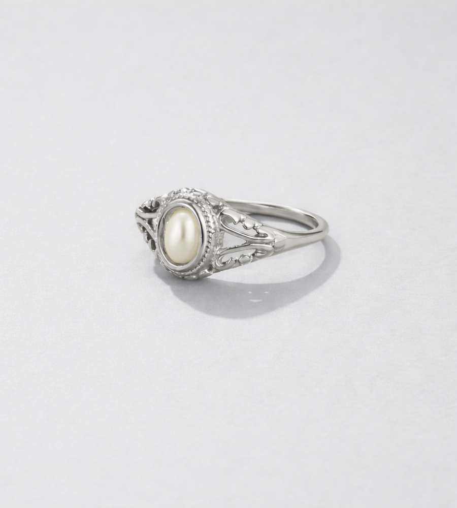 Vintage Pearl Ring