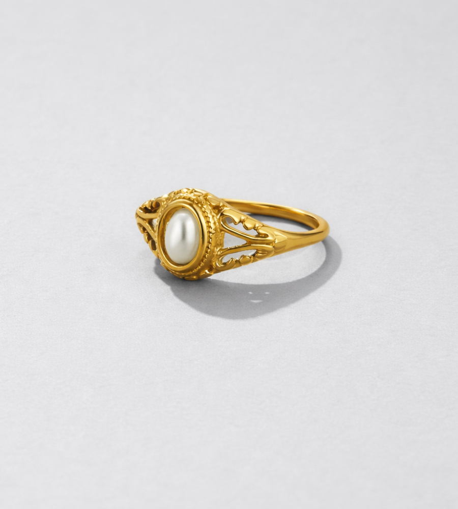 Vintage Pearl Ring