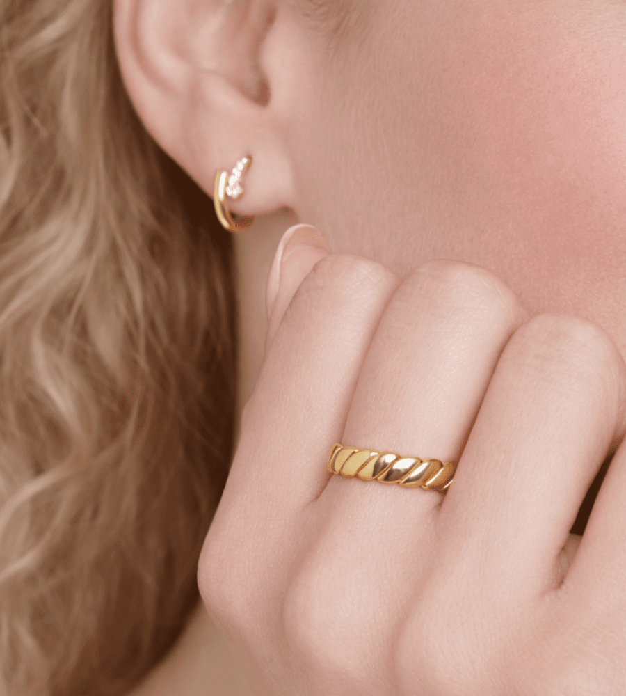 Calira Infinity Ring - Mireva Jewelry