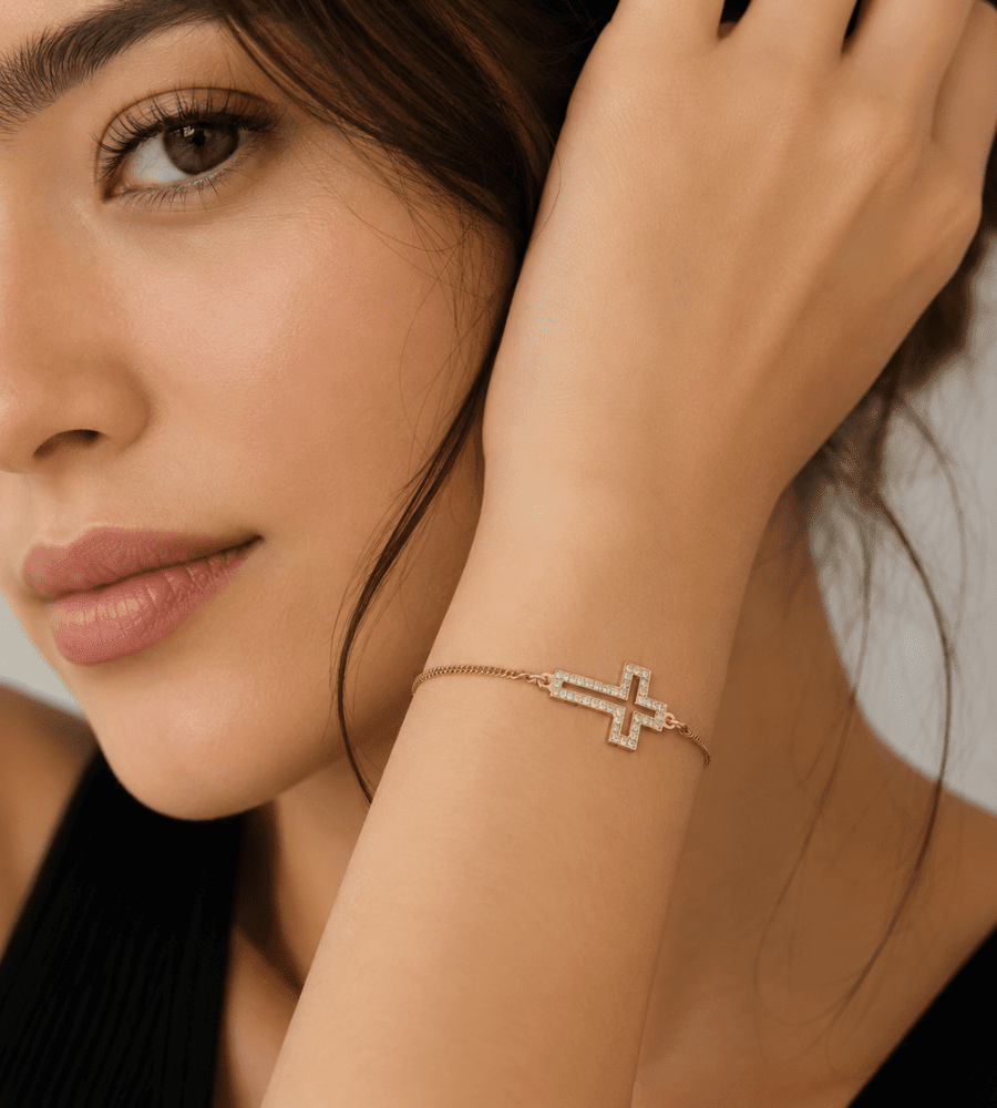 Faith Cross Charm Bracelet - Mireva Jewelry