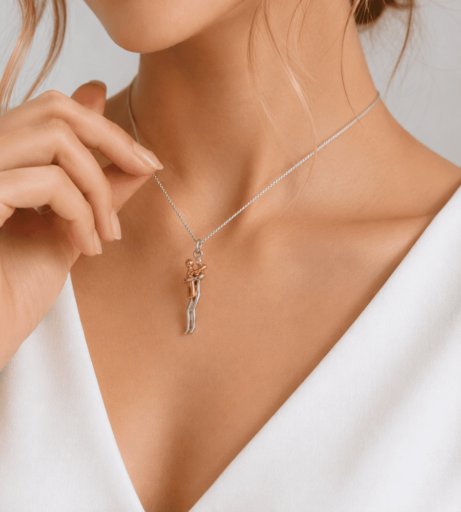 Mommy & Me Hug Necklace Necklaces Mireva Jewelry 